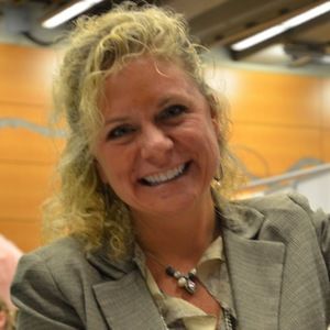 Meet your Posher, Sandy